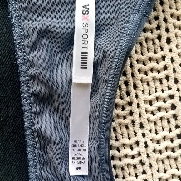Victoria's Secret Sport Compression Sports Bras Size Medium (2 total) - Picture 10 of 13